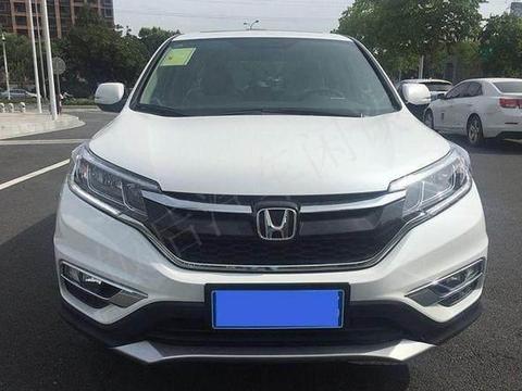 小伙18万拿下这辆本田CR-V，液晶显示屏都没配，还是喜欢的不行
