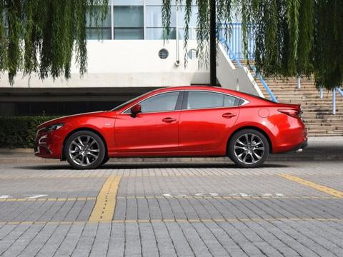 不被喷的日系车，比思域大一圈，进口三大件，光颜值就让CC着急