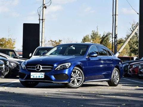 35万起豪华车,搭配9AT变速箱,远看比A4L豪华,你买单吗！