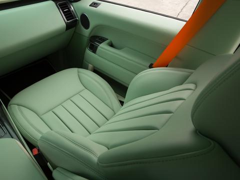 不羁受束，路虎揽胜大改劳斯莱斯幻影同款宁静绿真皮内饰！