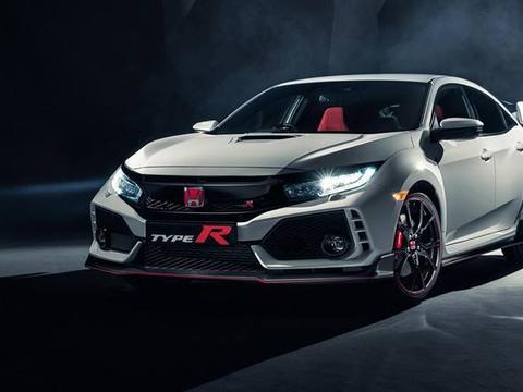 顶配迈腾和低配皇冠该选谁？豪华还是合资？看完这篇文章不再纠结