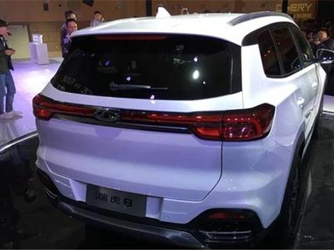 第一辆奇瑞瑞虎8到店，售价10万，颜值完胜WEY，尺寸不输GS8！