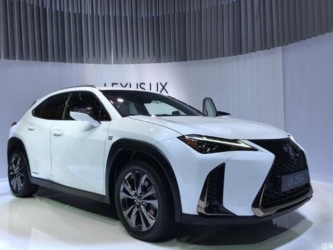 雷克萨斯UX正式亮相日内瓦车展！造型年轻化，27万起售！