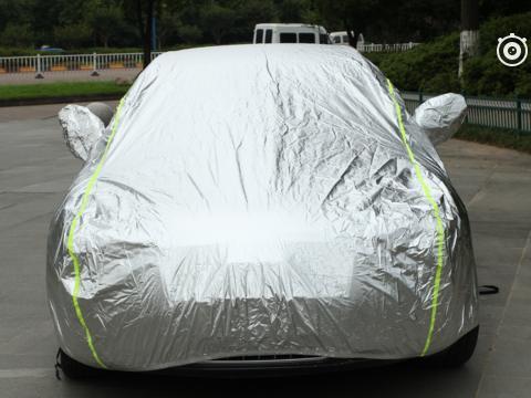 还有新手给汽车罩车衣？老司机都看笑了