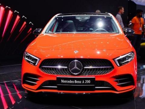 奔驰全新A级亮相日内瓦车展，尺寸更大，科技感更强！