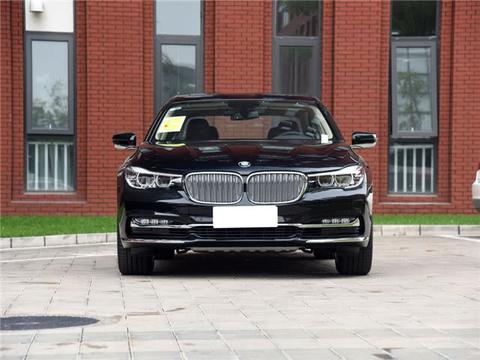 宝马5系顶配跟最低配7系如何选，大部分人还是会选择7系！