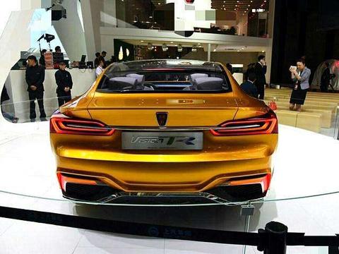 马云10个亿没白花, 荣威再造国产“颜值帝”, 一开车门, 掌声一片