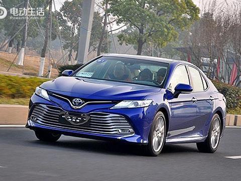 运动/省油不误 优秀的第八代凯美瑞双擎版