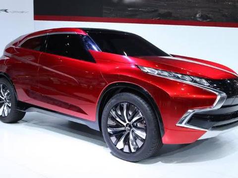 三菱打造史上最美SUV，溜背造型油耗3L，内饰科技感强，仅12万
