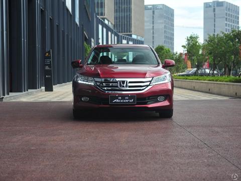 新老交替之间的较量，2.4雅阁和2.5凯美瑞怎么选？