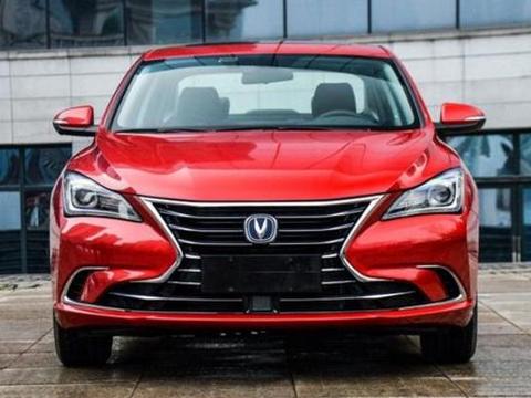 国产轿车又一黑马！比卡罗拉还要大，比帝豪帅气，8万还买啥朗逸