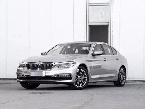 牛逼吹破天，被奥迪A6吊打，这车凭什么卖那么火？