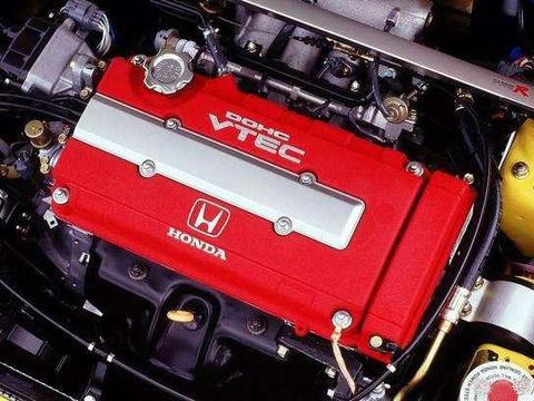 十代雅阁终于到店，无缘2.0T+10AT，十代雅阁还能吊打凯美瑞吗？