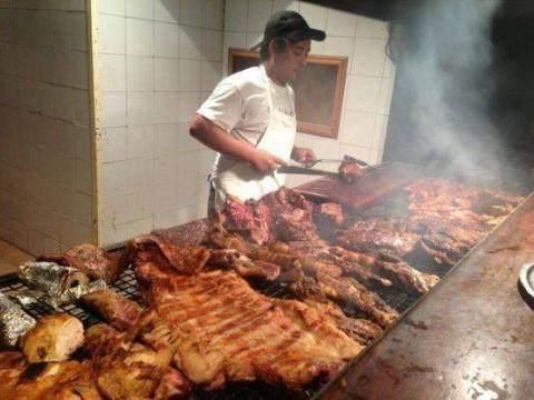 看看非洲土豪的一日三餐,有专人伺候,喜欢请中