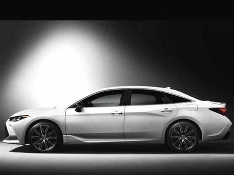 丰田终于想通了! 比凯美瑞高级的“新锐志”即将国产, 总算没白等