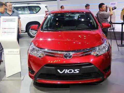 丰田旗下性价比最高的车，月薪2000也开得起，秒杀朗逸捷达！