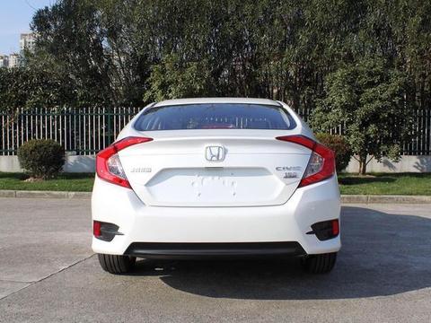 十万最佳之选! 这两款国产家轿让思域和速腾颤抖, 比买韩系强百倍