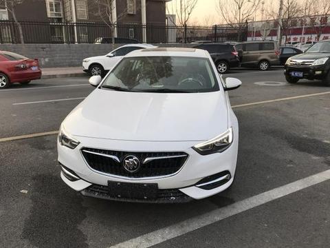 这车在国内也算是半个豪华品牌