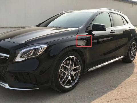 五十五万买台奔驰GLA，2.0T有381匹马力，紧凑型SUV之王？