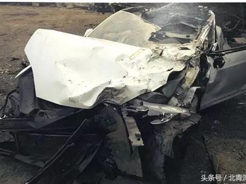 丧子车主怒告特斯拉：对“自动驾驶”太信赖，结果最受伤害