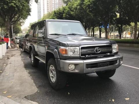 一款越野车30几年未停产现在还卖60多万！也就只有它能做到