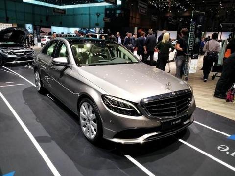 这车上市后，完虐宝马和奥迪，如今再换新款26万颜值同级无敌手