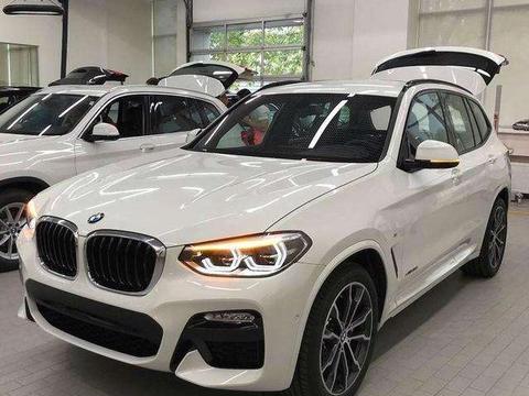 首台18款宝马X3到店实拍, 内饰媲美奔驰S级, 奔驰GLC拿什么来比