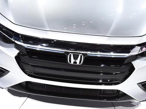 本田又出爆款，油耗4L，颜值秒思域，20万放弃阿特兹！