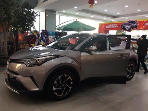 90秒车讯 | 丰田旗下全新小型SUV奕泽实车曝光