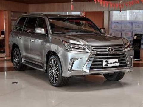 车长5米，造型比普拉多还霸道，5.7LV8 8AT，奔驰不敢跟它比豪华