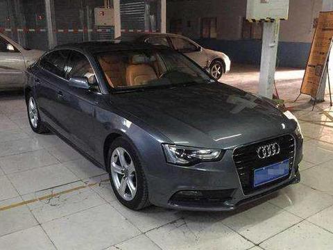 26万买辆5年的奥迪A5，发动机就大修？抬起地盘，朋友直接吓愣了