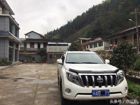 看看妹妹的普拉多，好帅