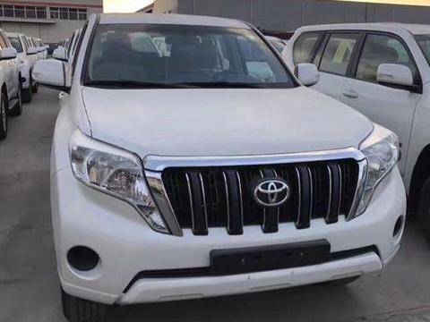 2017 款丰田霸道 4000 TXL 中东版手续齐现车充足！