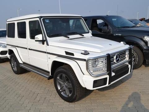 奔驰G500硬派越野带你翻山越岭