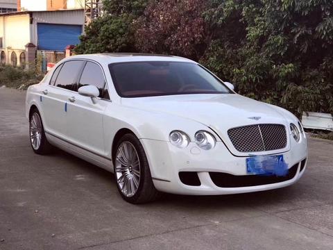 12年宾利飞驰 落地价400多万 动力强进 乘坐舒适 如今50多万出售