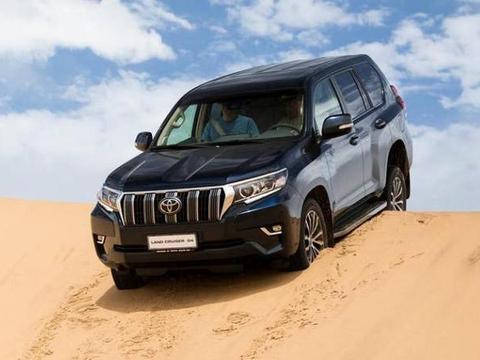 2018款丰田普拉多王者归来, 外观霸气依旧, 越野性能完爆路虎