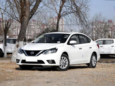 手持12万，轩逸和名图，你选哪个？