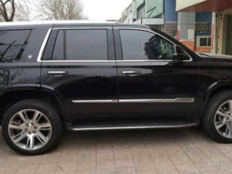 上海车友花149万买辆6.2L排量凯雷德铂金版，一万公里后晒出油耗