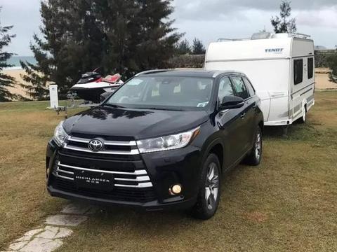 全新汉兰达提供两驱和四驱，共八款车型，2.0T售23.98-33.08万元