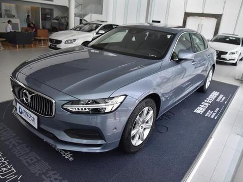 奔驰宝马太俗气？那就看这两辆豪华车，裸车才30万出头