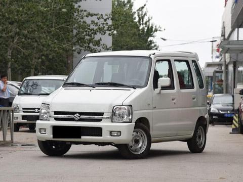 比飞度更具性价比的日系车，百公里油耗才不到5L，二手才卖5千元