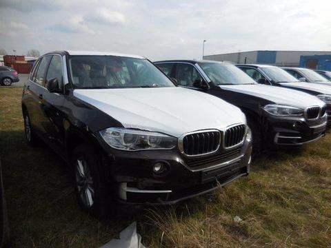 18款宝马X5现车配置，宝马X5搭载3.0T六缸八速变速箱