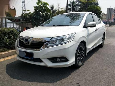 花7万买辆本田凌派上下班，当走到车头的那一刻，整个人呆住了