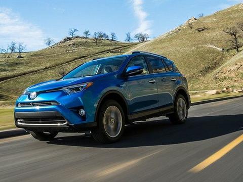 最畅销休旅即将大改款！丰田 RAV4伪装车＋预想图流出