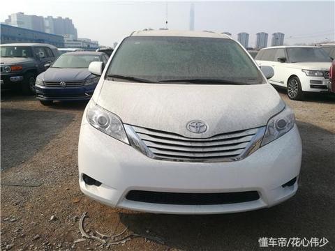 真正意义上的保姆车---丰田塞纳，百公里到底耗多少油