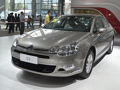 它是最厚道合资家轿，曾扬言要打败雅阁，如今售价15万被思域碾压