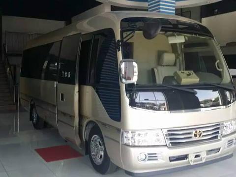 丰田考斯特私人定制版高端商务车价格参考！