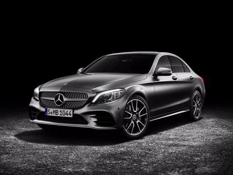 新款奔驰C级亮相 ，最大功率提升至272马力，宝马奥迪看了都尴尬