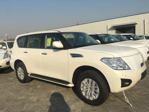 18款日产途乐y62 采用2+3+2的座椅布局在空间方面的表现非常出色