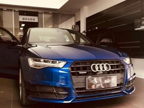 北京小伙提新款奥迪A6， 朋友用跑车和他换着开，回头率贼高